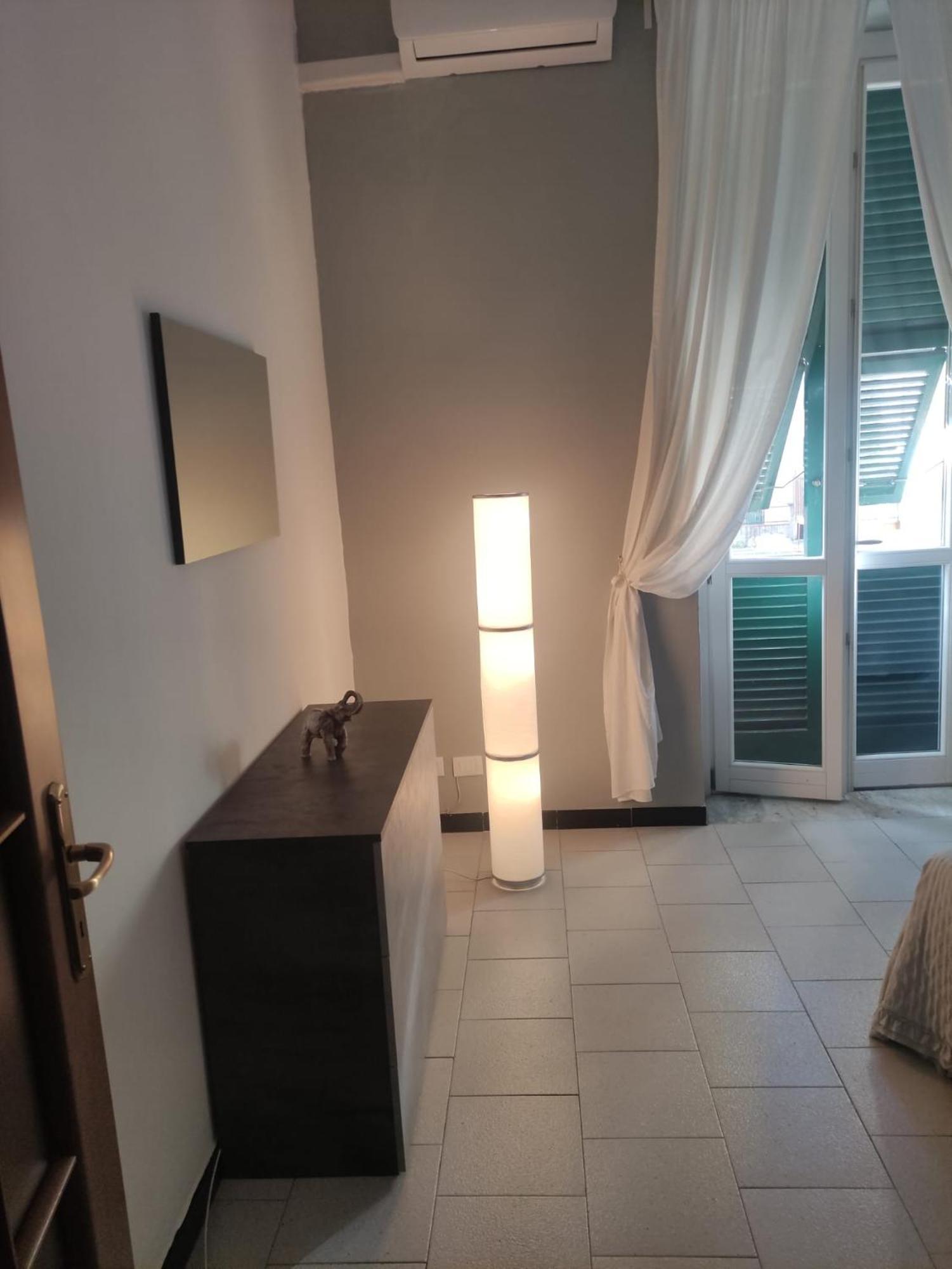 Apartamento Traveller House La Spezia Habitación foto